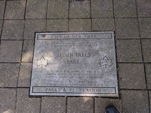 Park «Seton Falls Park», reviews and photos, E 233rd St, Bronx, NY 10466, USA