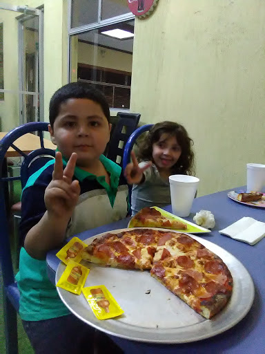 Mangiamos Pizza, Padre Kino 508, Comercial, 83449 San Luis Río Colorado, Son., México, Restaurante de comida para llevar | SON