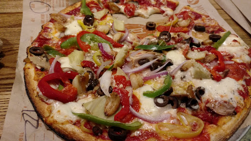 Pizza Restaurant «Blaze Pizza», reviews and photos, 600 E Pratt St #104, Baltimore, MD 21202, USA