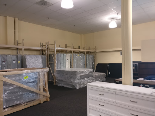 Furniture Rental Service «CORT Furniture Rental & Clearance Center», reviews and photos, 11711 Parklawn Dr, Rockville, MD 20852, USA