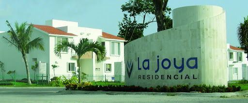 La Joya Residencial, Glorieta Sm. 68 M-1, Campestre, Solidaridad, 77716 Real Hacienda, Mich., México, Zona residencial | QROO