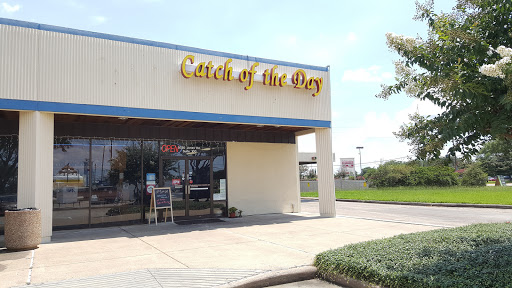 Seafood Restaurant «Catch of the Day Seafood & Sushi», reviews and photos, 9720 Jones Rd #100, Houston, TX 77065, USA