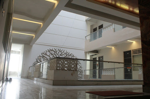 Addo Luxuria PG, Royal street lane Raipur, Sector 126, Noida, Uttar Pradesh 201313, India, Indoor_accommodation, state UP