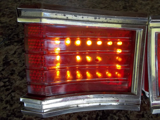 [VENDA] Lanterna e/ou Setas com LEDS para Opala / Caravan 100_0040