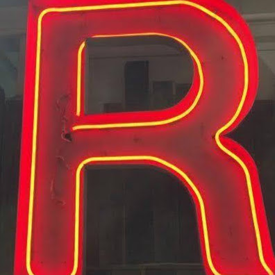 The R Store logo