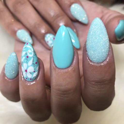 Sophia's Nails