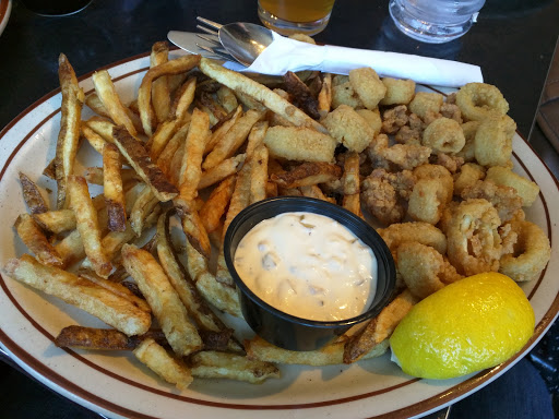 Fish & Chips Restaurant «Hungry Clam», reviews and photos, 205 A St, Friday Harbor, WA 98250, USA