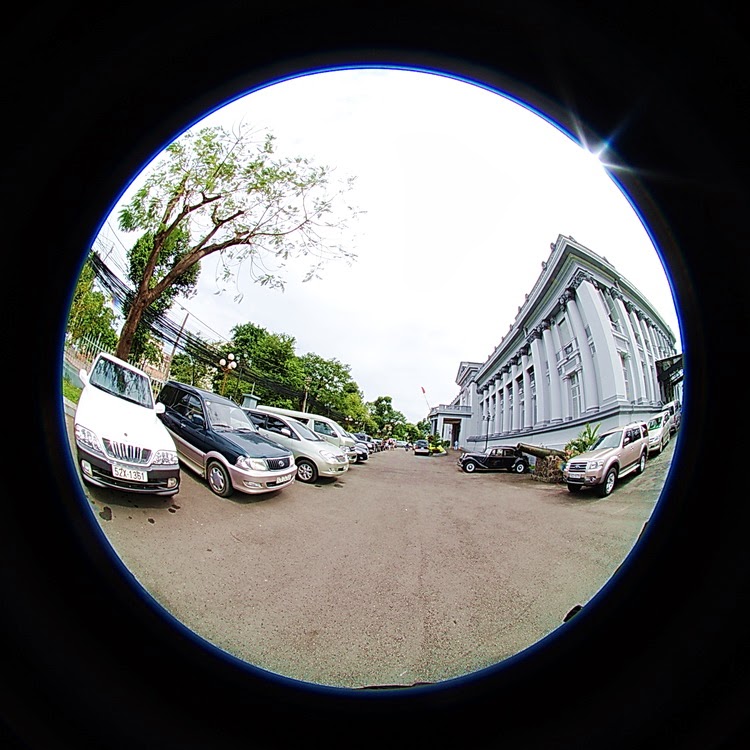 Test nhanh Sigma 4.5mm F2.8 EX DC HSM Circular Fisheye tinhte_fisheye_1b.