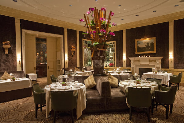 THE CARLYLE RESTAURANT