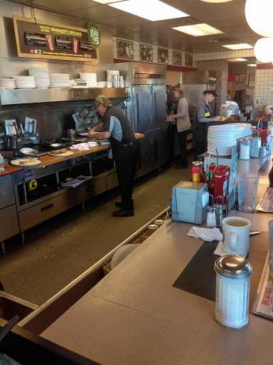 Breakfast Restaurant «Waffle House», reviews and photos, 3201 GA-36, Jackson, GA 30233, USA