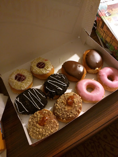 Donut Shop «Krispy Kreme», reviews and photos, 1651 E Stone Dr, Kingsport, TN 37660, USA