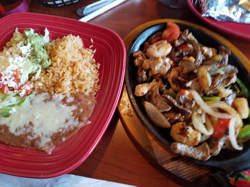 Mexican Restaurant «Fiesta Mexicana Youngsville», reviews and photos, 1170 US-1 #140, Youngsville, NC 27596, USA