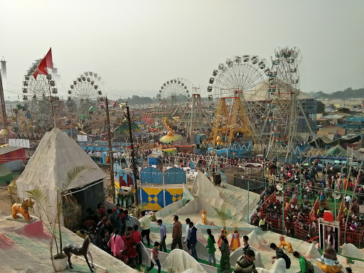 Gwalior Vyapar Mela, Near Rajmata Vijayaraje Sandhya Park, Gole Ka Mandir, Station Road, Gwalior, Madhya Pradesh 474005, India, Fairground, state MP