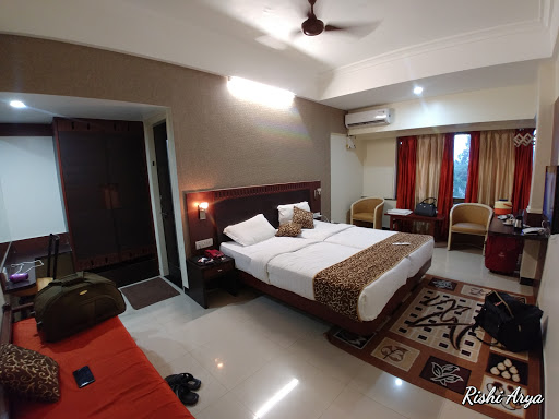 OYO Rooms 007 Near Tararani Chowk Kolhapur, Plot No. 198 E, Tararani Chouk, Kawala Naka, Kolhapur, Maharashtra 416003, India, Hotel, state MH