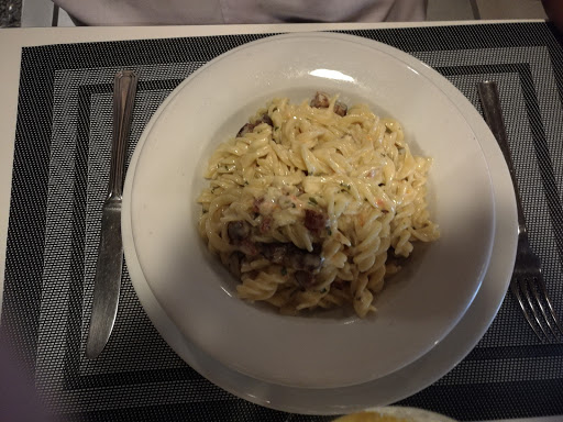 O Poeta Lounge & Food