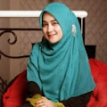 Video Tausyiah Umi Pipik Istri Almarhum Ustadz UJE