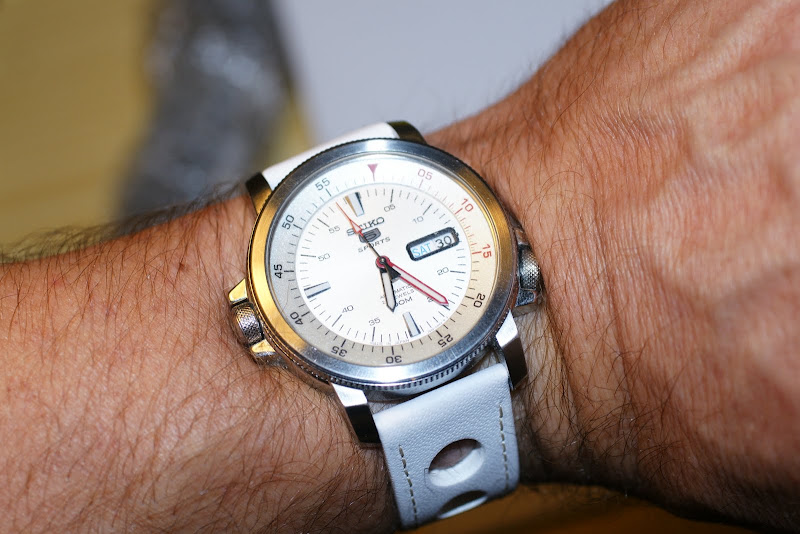 Bracelet rally 3 trou pour SEIKO Diver 200 automatic DSC02420