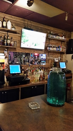 Bar & Grill «Hide Out at the Mill», reviews and photos, 900 E Main St, Easley, SC 29640, USA