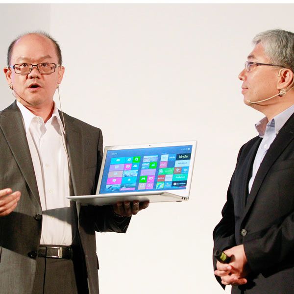 Acer Inc.'s Associated Vice President of Mobile Computing David Lee and Acer President Jim Wong describe features of the new Aspire S7 Ultrabook at an international press conference on the eve of the opening of Computex, one of the world's largest IT exhibitions, in Taipei.