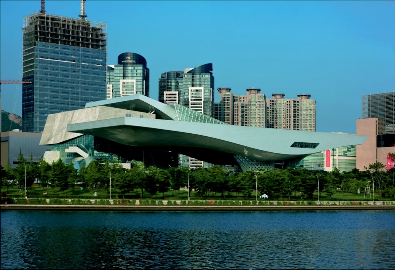 1416-8 Yeonsan 5(o)-dong, Yeonje-gu, Busan, Corea del Sud: Busan Cinema Centre by Coop Himmelb(L)AU
