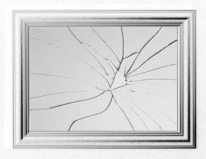 medicineman: specchio rotto