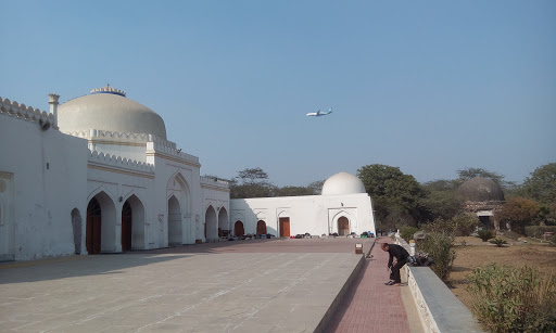 Shahi Masjid, Vasant Vihar, Muradabad Pahadi D-3, Vasant Vihar, New Delhi, Delhi 110057, India, Mosque, state UP