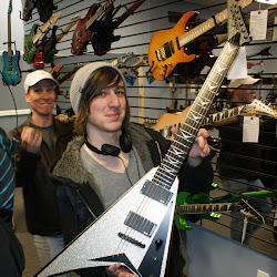 Guitar Asylum Guitar Asylum's profile photo