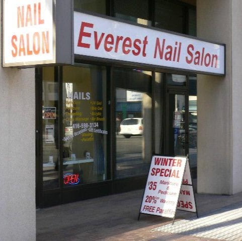 Everest Nail Salon logo