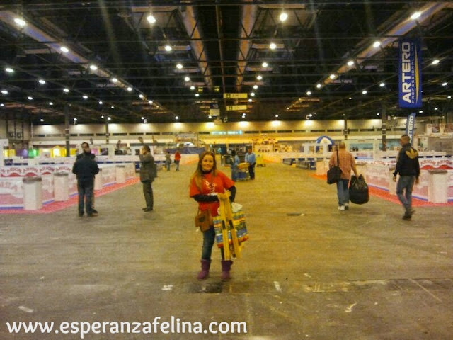 Esperanza Felina en la Feria 100x100 Mascota. Sábado 25 de Mayo 2013. Madrid - Página 4 IMG_0410