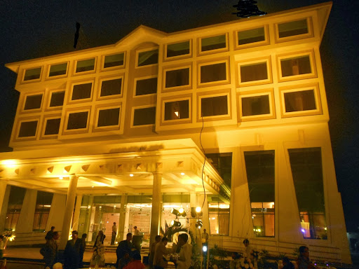 Hotel Saffron Kiran, NH-2, Mathura Road, Near Badarpur Toll Plaza, Faridabad, Haryana 121003, India, Hotel, state HR