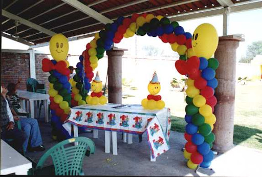 Fotos de decoraciones con globos. Fotos de decoraciones con globos.