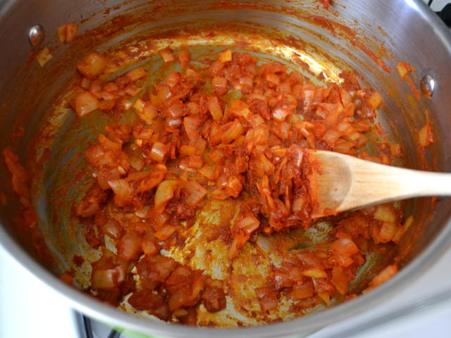 caramelized tomato paste in pot 