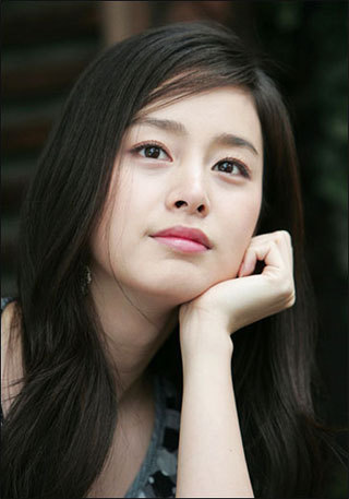 صور الممثلة kim tae hee Kim-tae-hee-16