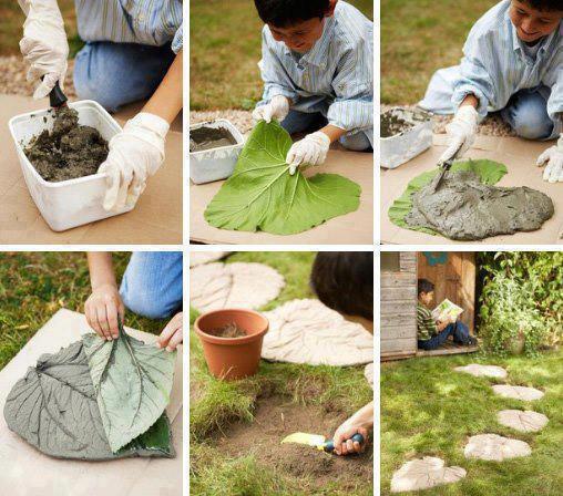 Pavimento-pavimentazione giardino con 'mattonelle' fai da te a forma di  foglia - Un quadrato di giardino