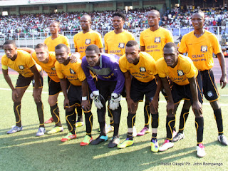 L’équipe de  Lupopo  le 20/05/2012 au stade des Martyrs à Kinshasa, lors du match contre DCMP, score: 0-4. Radio Okapi/ Ph. John Bompengo