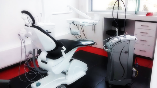 Clínica Laser Dental Health Aguascalientes, interior 6, Av Moscatel 105, Parras, 20159 Aguascalientes, Ags., México, Dentista | AGS