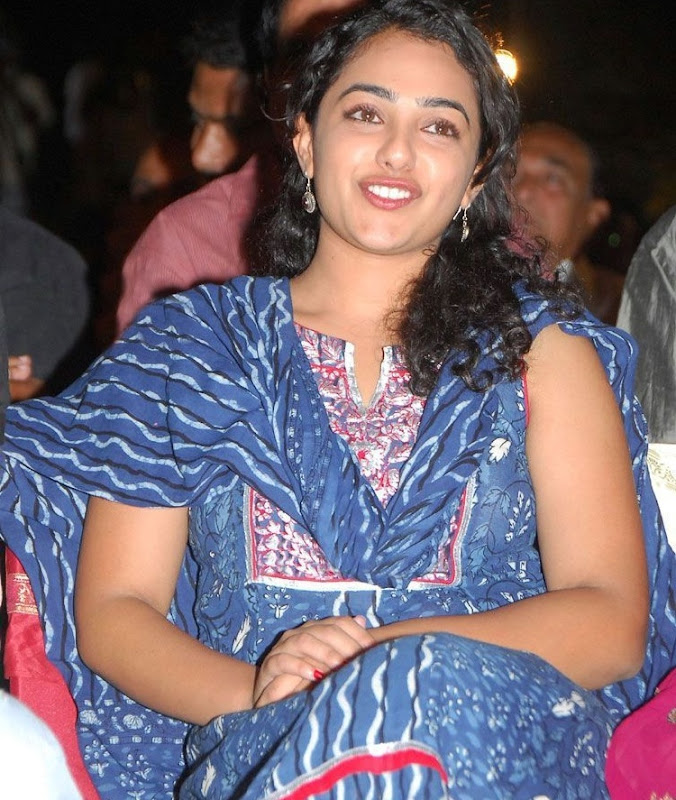 Actress Tollywood Gallery Nithya Menon Cute Stills In