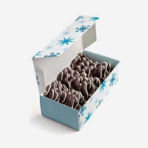 Make N' Mold Dress My Cupcake 1/2-Pound Snowflake Box
