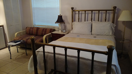 Bed & Breakfast «The 1910 Inn», reviews and photos, 32 W Tarpon Ave, Tarpon Springs, FL 34689, USA