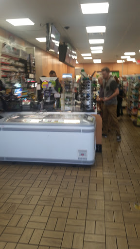 Convenience Store «7-Eleven», reviews and photos, 13901 Ventura Blvd, Sherman Oaks, CA 91423, USA