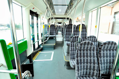 Van Hool Exqui.City - autobus hybrydowy zasilany CNG. Wnętrze autobusu Van Hool Exqui.City - autobus hybrydowy zasilany CNG. Wnętrze autobusu