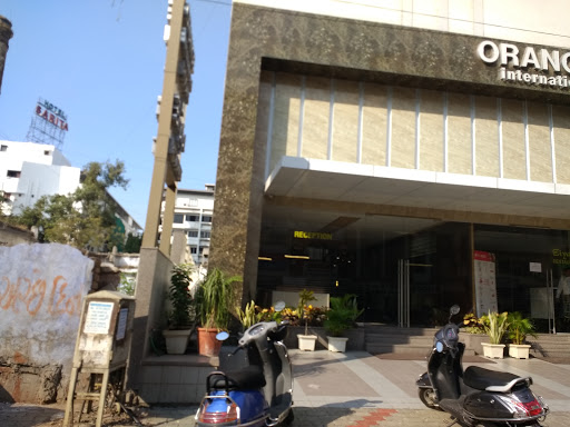 Ziyafat Restaurant, Railway Station Rd, Lal Darwaja, Varachha, Surat, Gujarat 395003, India, Vegetarian_Restaurant, state GJ