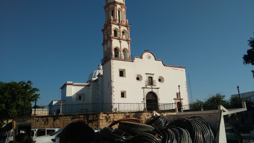 Parroquia de Santa Úrsula, Arteaga S/N, Cosalá, 80700 Cosalá, Sin., México, Iglesia católica | SIN