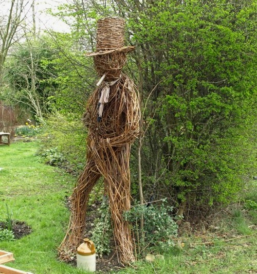 Funny and unique sculptures made from twigs, branches and tree trunks -- imroee