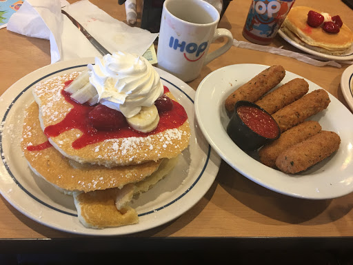 Restaurant «IHOP», reviews and photos, 533 Old Country Rd, Westbury, NY 11590, USA