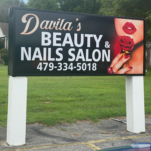 Davila’s Beauty & Nails Salons logo