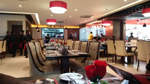 Dine O China, Vaishnavi cynosure 1st floor above reliance fresh serilingampally, Old Mumbai Hwy, Janardana Hills, NCB Enclave, Gachibowli, Hyderabad, Telangana 500081, India, Chinese_Restaurant, state TS