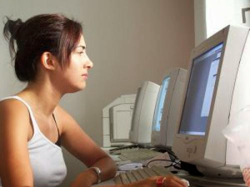 A Study On Online Behavior Of Teen Girls