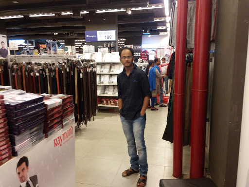 Big Bazaar, Dreamplex Complex, City Centre, Abanindra Bithi, Near Bengal Srishti, Durgapur, West Bengal 713216, India, Clothing_Shop, state WB