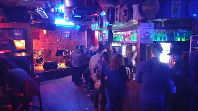 Photos of Sala Revolver